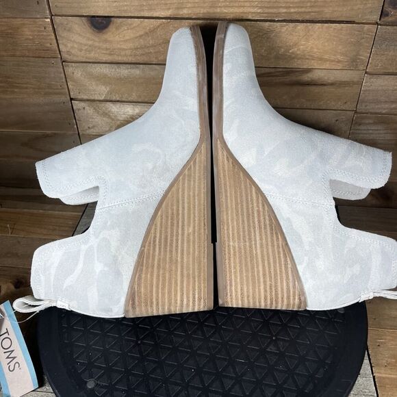 Toms Womens Size US 9 Kallie Egret Camp Suede Ankle Slip On Wedge Boots - Picture 8 of 10